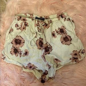 Brandy Melville Eve Shorts
